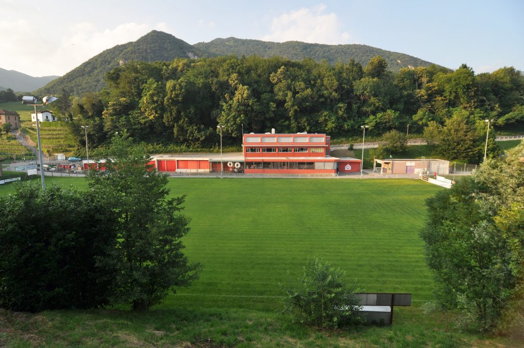 Campo moderno AS Castello